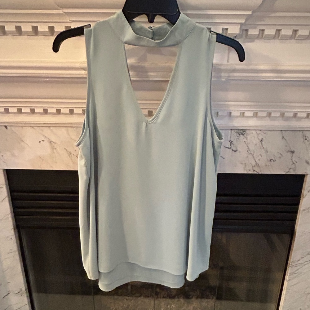 Women’s shirt